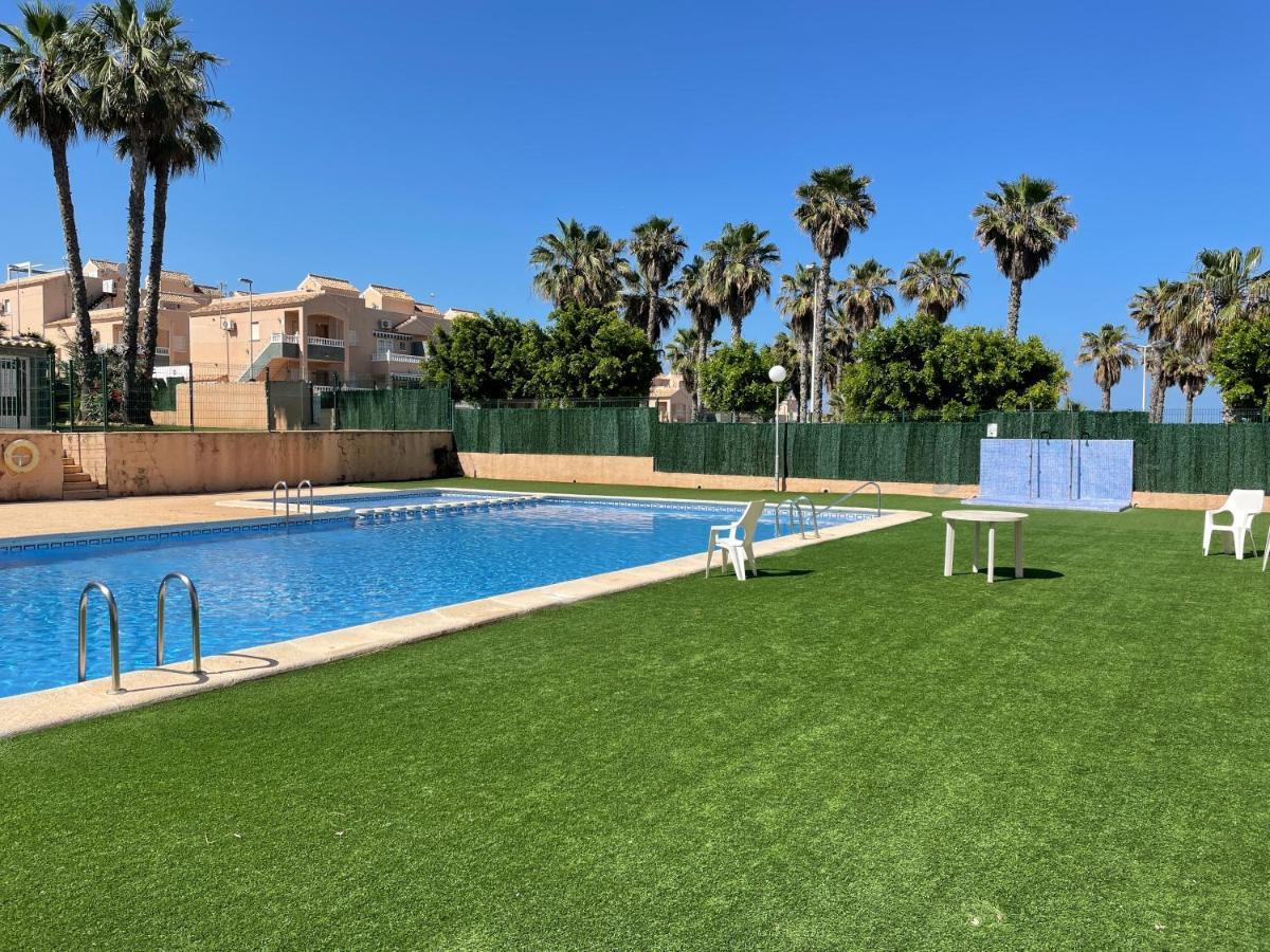 Casa Alexandra - Cosy 2Bedroom Duplex Torrevieja Eksteriør bilde